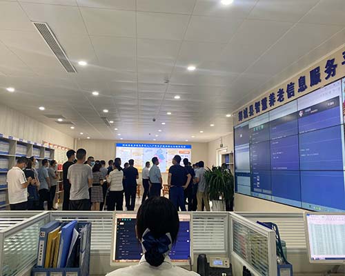 貫徹黨中央關(guān)于民政工作的方針政策和決策部署，落實(shí)省委、市委、縣委工作要求，在山東臨沂郯城12349智慧養(yǎng)老平臺履行職責(zé)過程中堅持和加強(qiáng)黨對民政工作的集中統(tǒng)一領(lǐng)導(dǎo)。主要職責(zé) （一）貫徹執(zhí)行民政事業(yè)發(fā)展法律、法規(guī)和政策、規(guī)劃，...